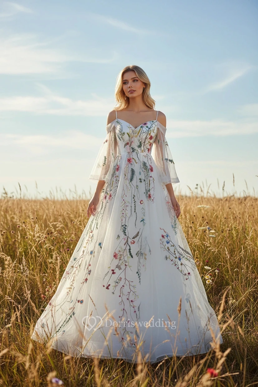 Ätherisches Brautkleid aus Tüll mit Wildblumenstickerei und schulterfreien Ärmeln view 2