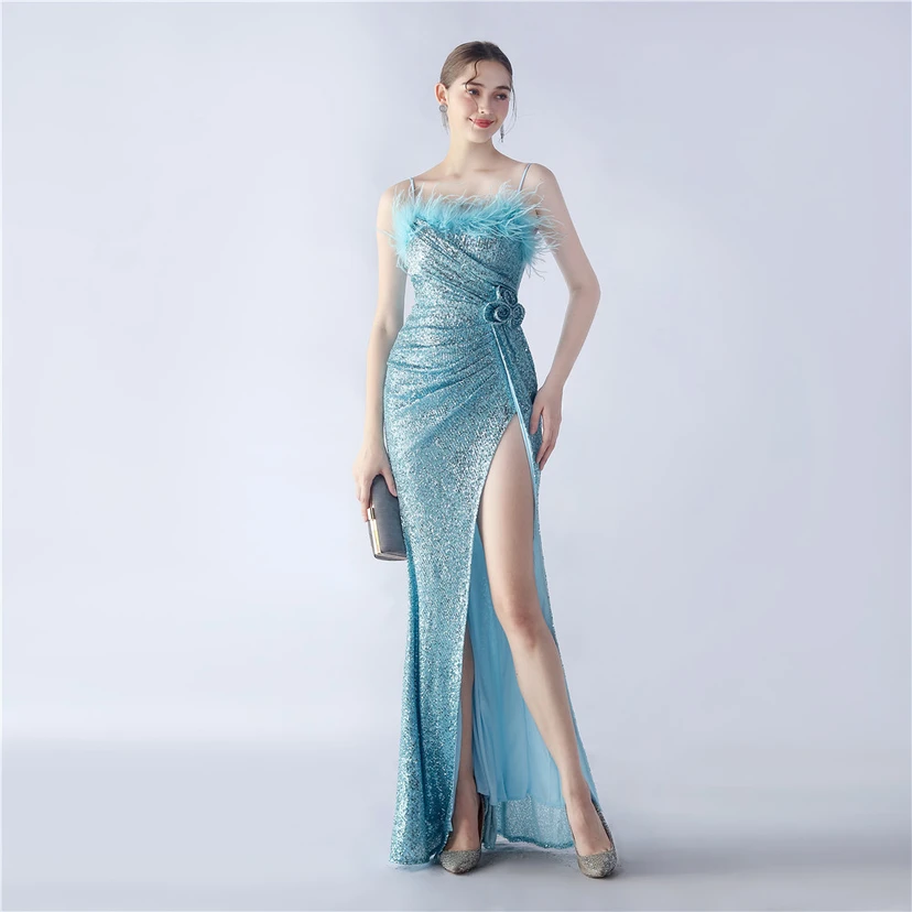 Vestido de noche de alta gama para bodas, con flores y detalles de plumas de avestruz. view 23