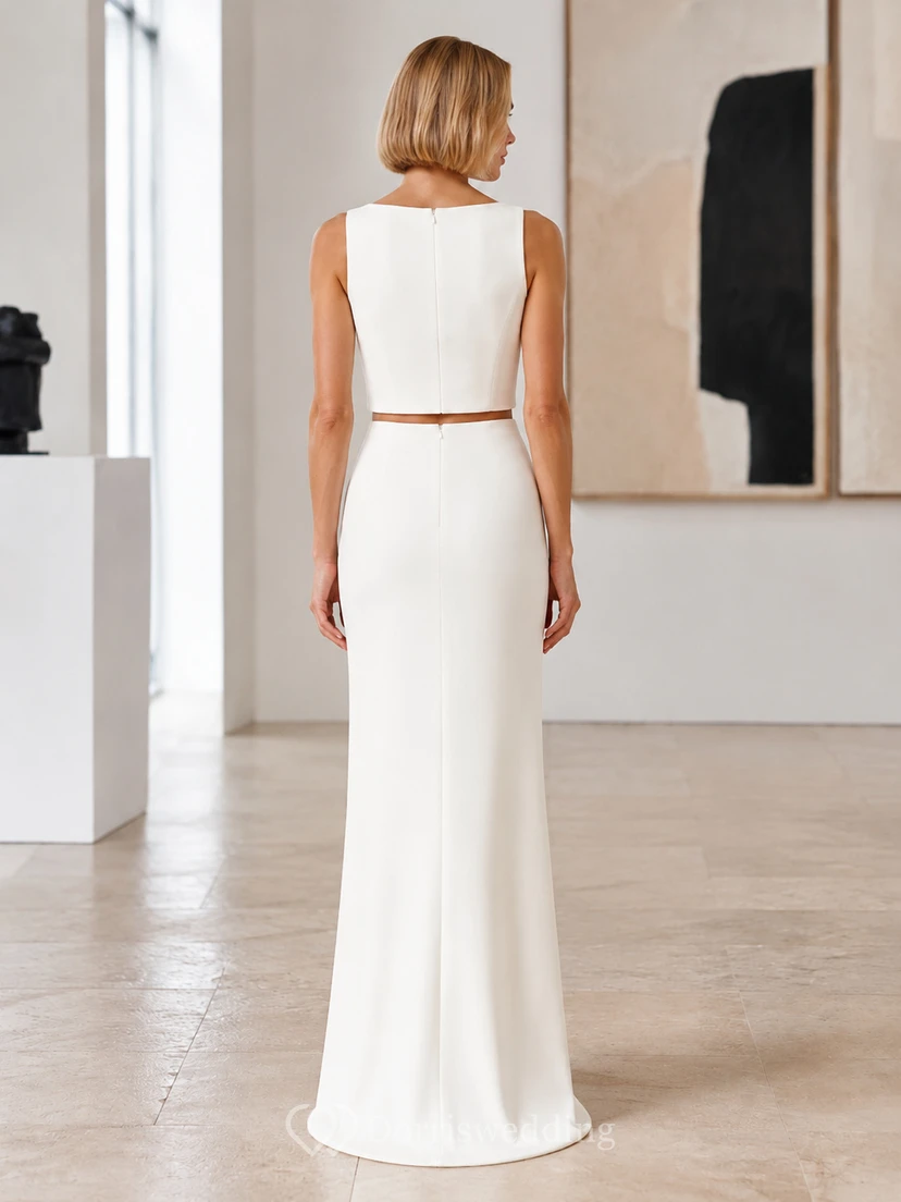 Ensemble de mariée sans manches en crêpe bateau crop top à col montant view 2