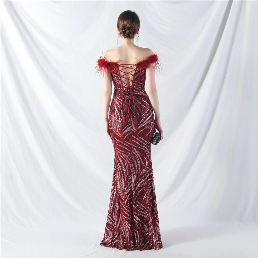 Robe de soirée haut de gamme à sequins, ornée d'un gilet à taille en arêtes de poisson et de plumes d'autruche. view 35