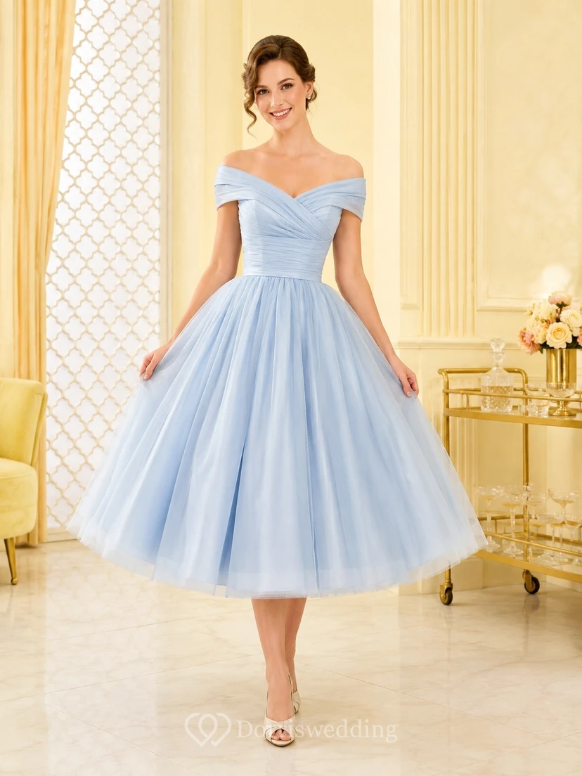 Himmelblaues schulterfreies Vintage-Cocktailkleid aus Tüll in A-Linie und Teelänge