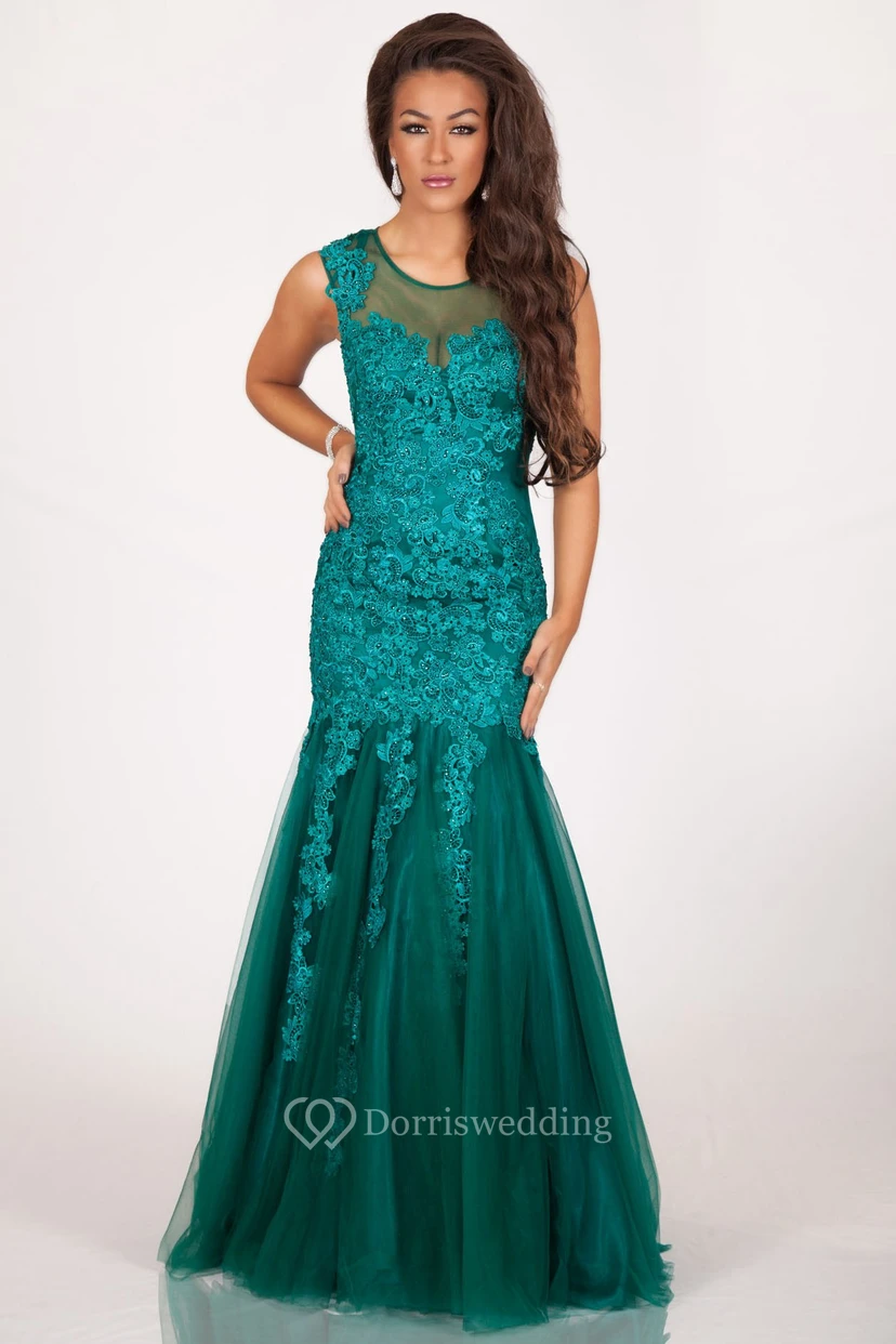 A-Line Floor-Length Appliqued Scoop-Neck Sleeveless Tulle Prom Dress
