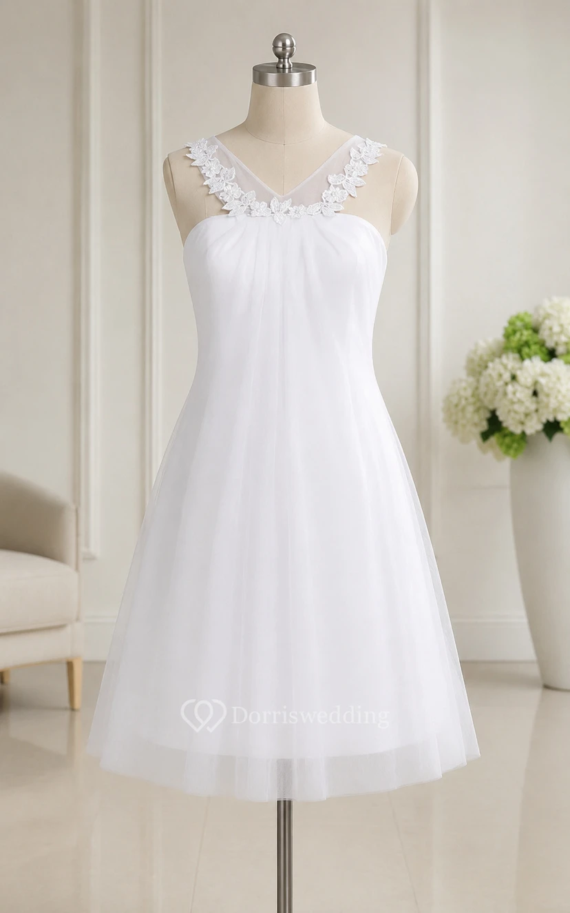 Robe de réception de mariage blanche en tulle asymétrique arrivant au genou view 6