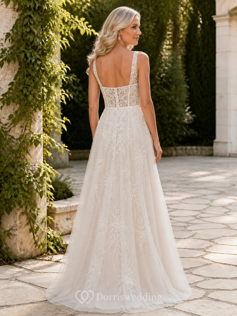 Robe de mariée bohème de plage, coupe trapèze, col en V, en tulle et dentelle appliquée view 2