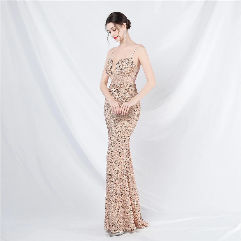 Vestido de noche pesado, estilo palacio, chaleco con diseño de espina de pescado, cintura con bordado de diamantes, flores, hombros descubiertos y tirantes. Vestido de alta gama. view 29