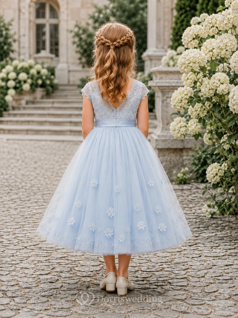 Blumenmädchenkleid, himmelblau, Tüll, A-Linie, Rundhalsausschnitt, Teelänge, florale Applikationen view 2