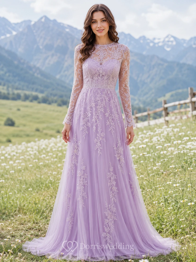 Robe de mariée lavande en dentelle, col montant, manches longues, coupe trapèze