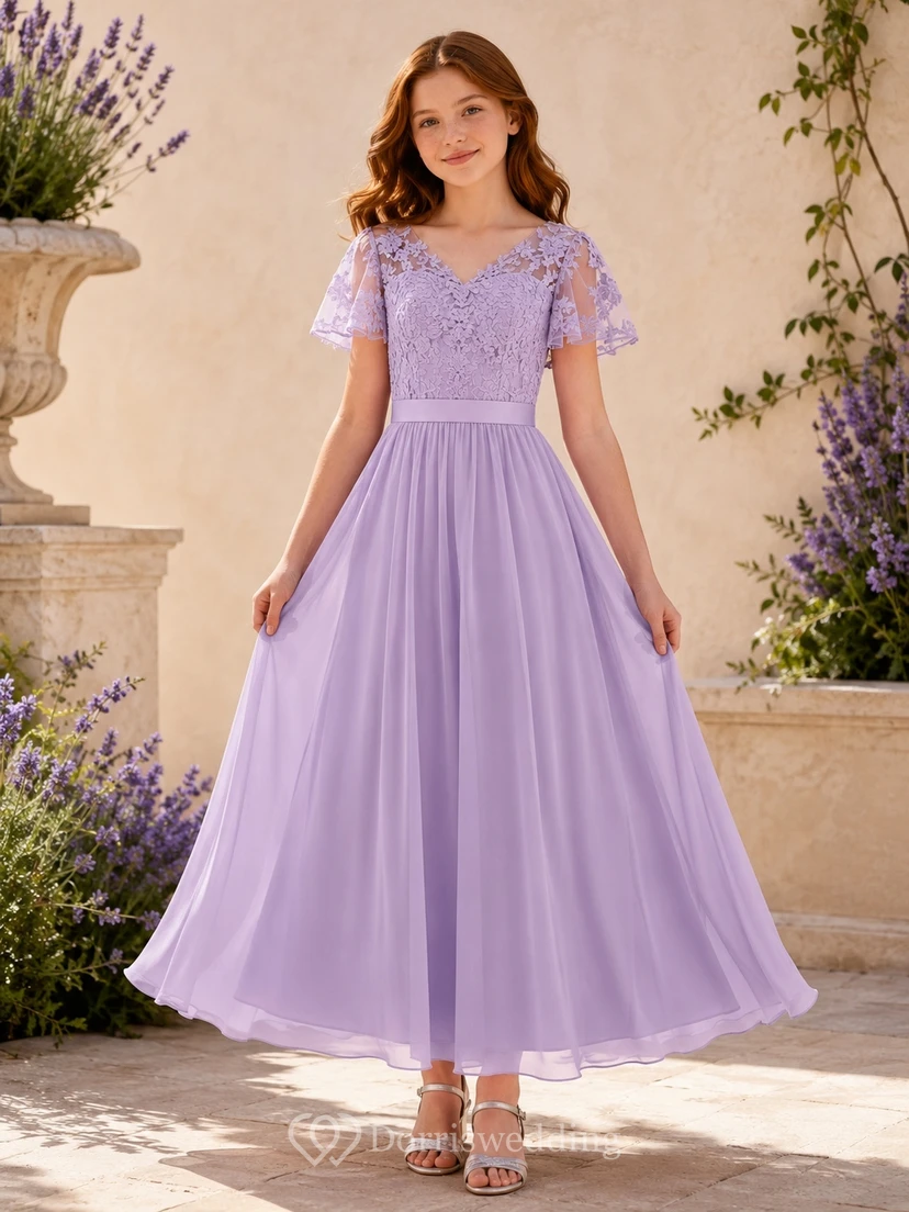 Lavendelfarbenes Brautjungfernkleid (A-Linie), V-Ausschnitt, kurze Ärmel, Blütenblattspitze, romantisch