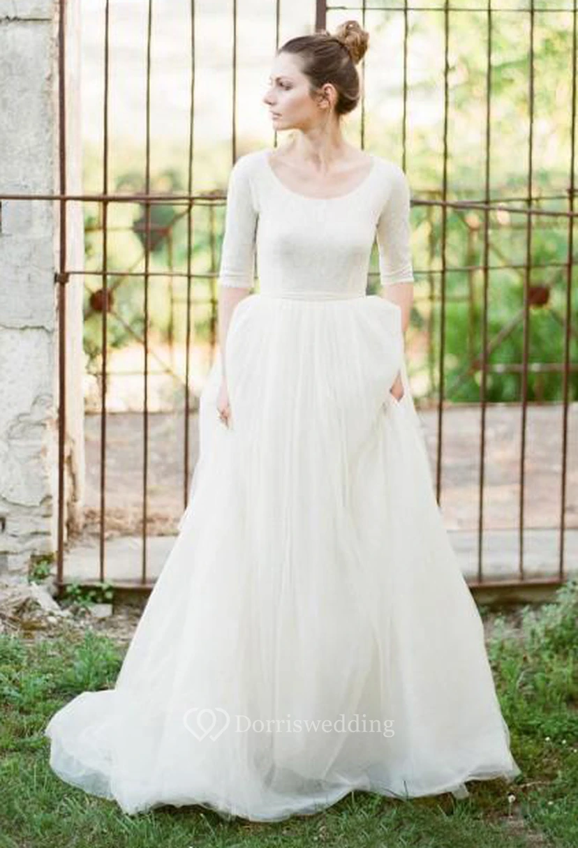 Schlichtes A-Linien-Brautkleid mit Rundhalsausschnitt, halblangen Ärmeln, rückenfreiem Tüllrock und Ärmeln