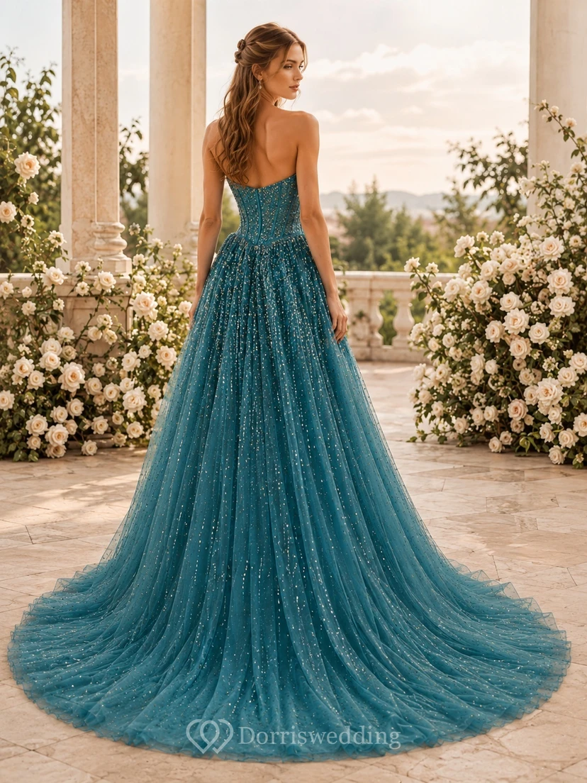 Türkisfarbenes, paillettenbesetztes, trägerloses A-Linien-Brautkleid mit Herzausschnitt und Schlitz view 2