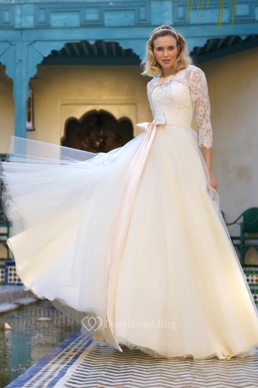 A-Line Jewel-Neck 3-4-Sleeve Bowed Tulle Wedding Dress With Lace