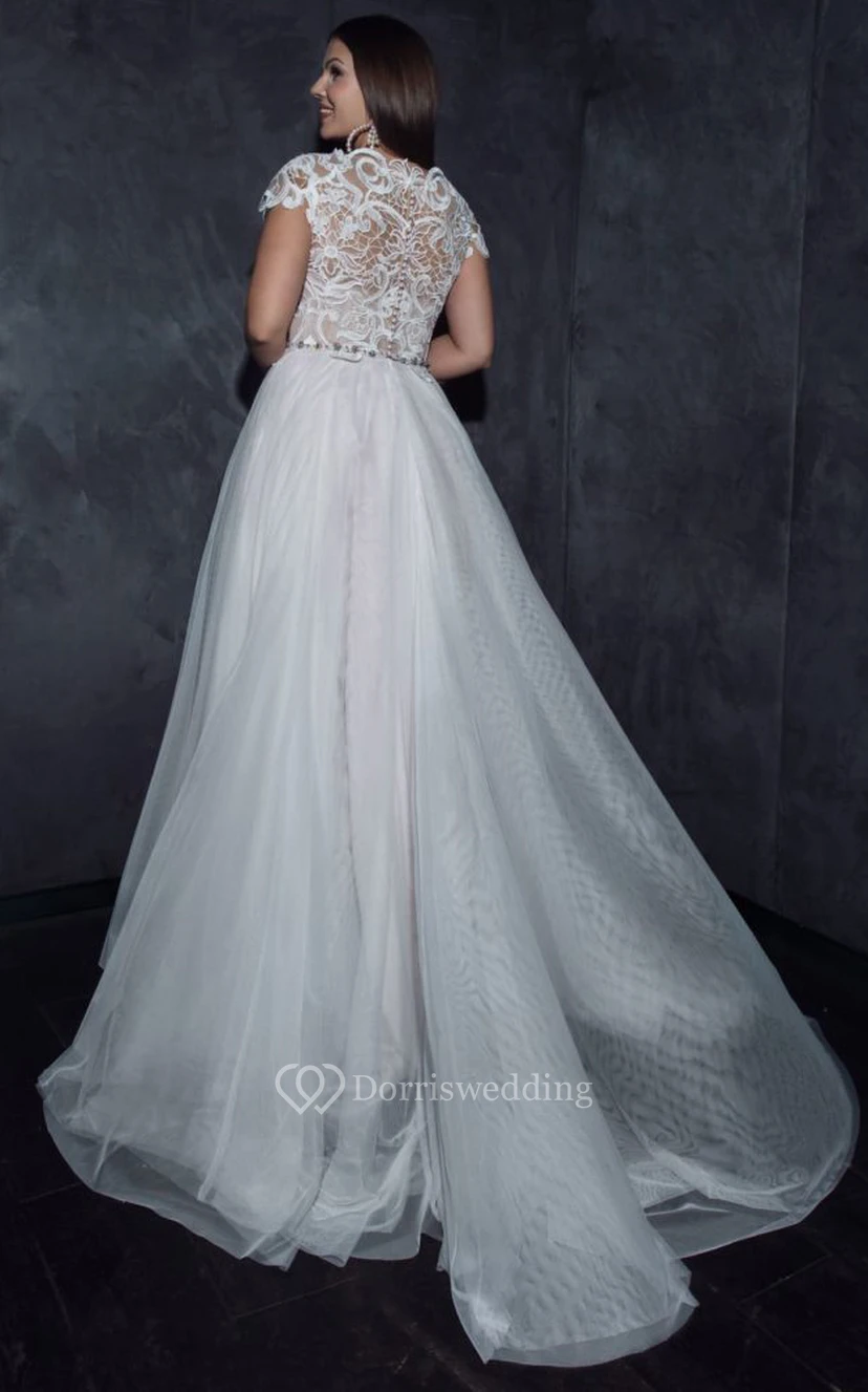 Elegantes, ärmelloses Tüll-Brautkleid in A-Linie mit Falten und Spitzenoberteil in Übergröße view 2