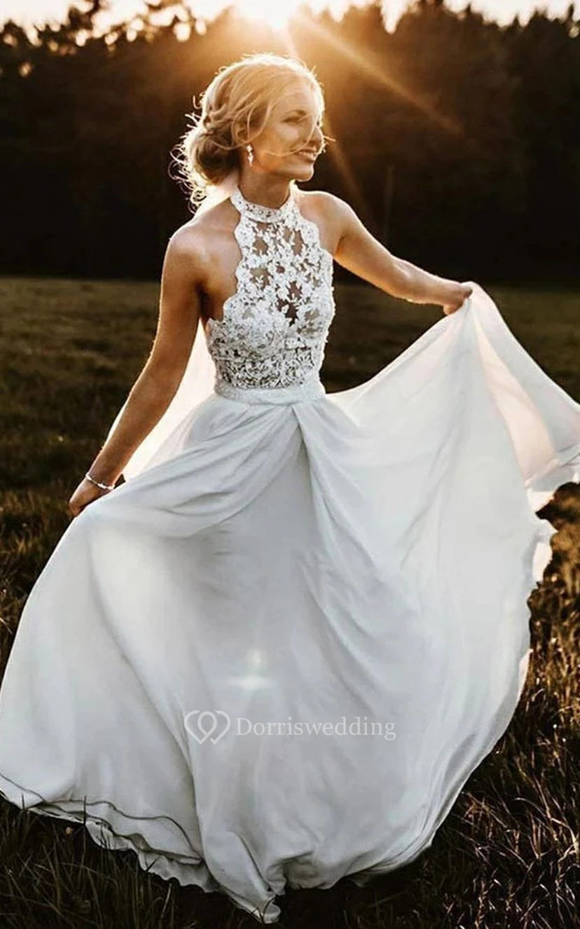 Robe de mariée champêtre en mousseline sans bretelles à col rond et haut en dentelle, style plage.