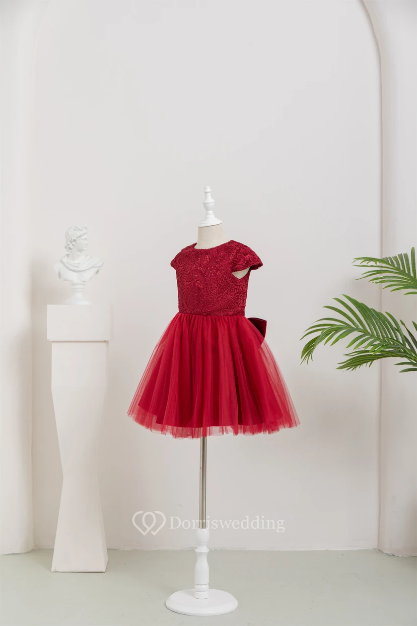 Vestido corto de damita de honor de tul y encaje rojo estilo imperio con corte en A view 3