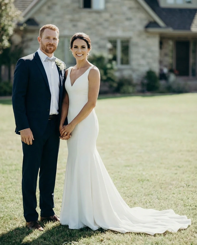 Robe sirène dos nu à col en V et boutons