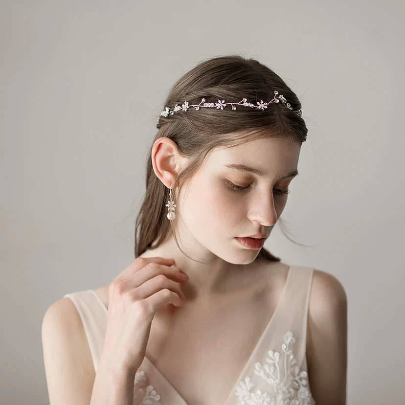 Diademas elegantes de flores plateadas hechas a mano view 2