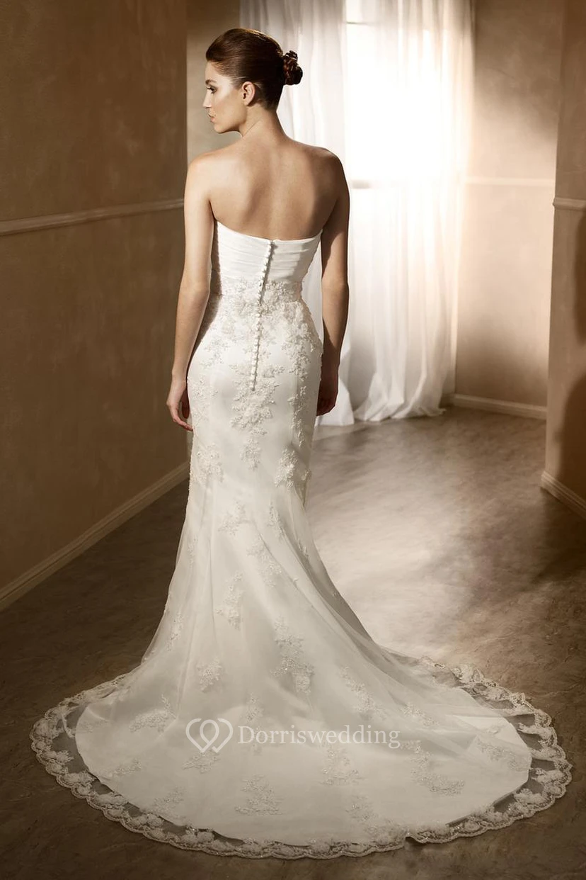 Mermaid Criss-Cross Sweetheart Lace Wedding Dress With Flower view 2