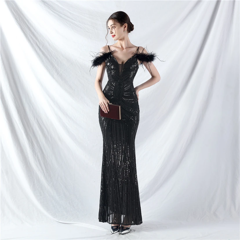 Vestido de noche con cuentas florales y plumas de avestruz elaboradas artesanalmente view 103