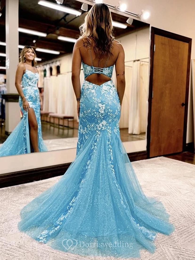 Robe de bal sirène bleu ciel à spaghetti et dentelle appliquée sur le devant, fendue sur le devant view 2