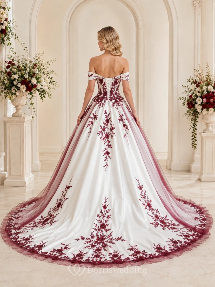 Burgunderrotes, elegantes Brautkleid in A-Linie mit Lorbeermuster, schulterfrei, kurzen Ärmeln und Kapellenschleppe view 2