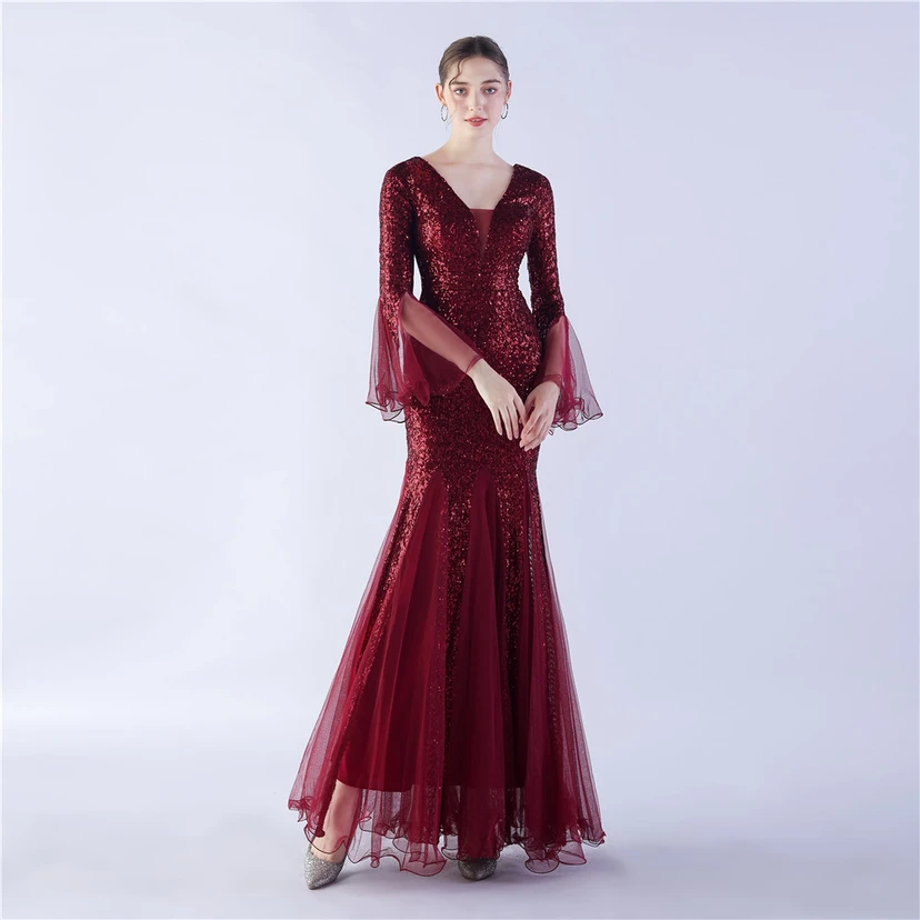 Vestido de noche con lentejuelas, bordado de malla encriptada, estilo artesanal de seda de pez y borde ondulado. view 46