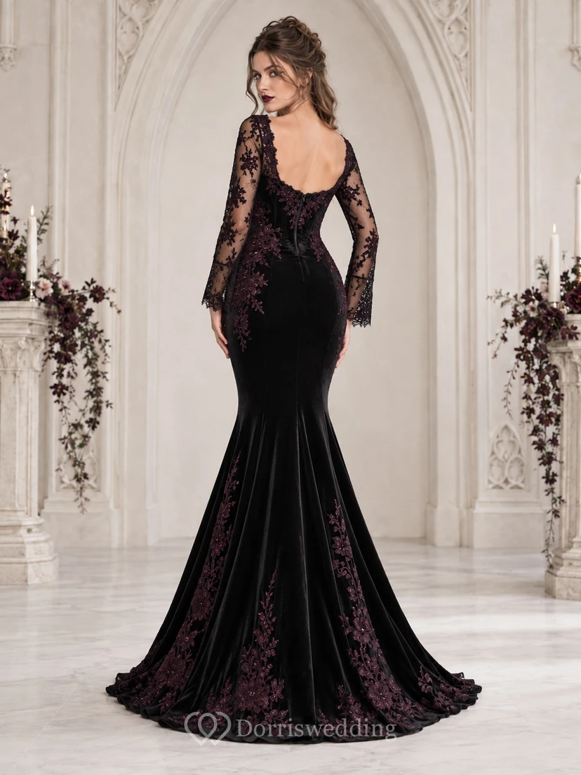 Schwarzes, langärmeliges Brautjungfernkleid im Meerjungfrauenstil aus Samt mit gotischem Muster, herzförmigem Ausschnitt und Korsett. view 2