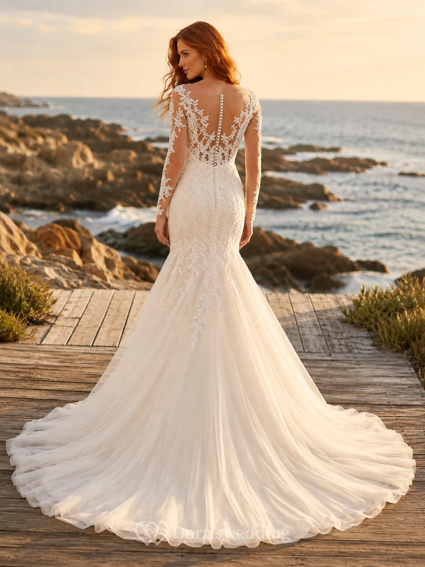 Robe de mariée sirène en dentelle et tulle, col en V, manches longues et traîne. view 2