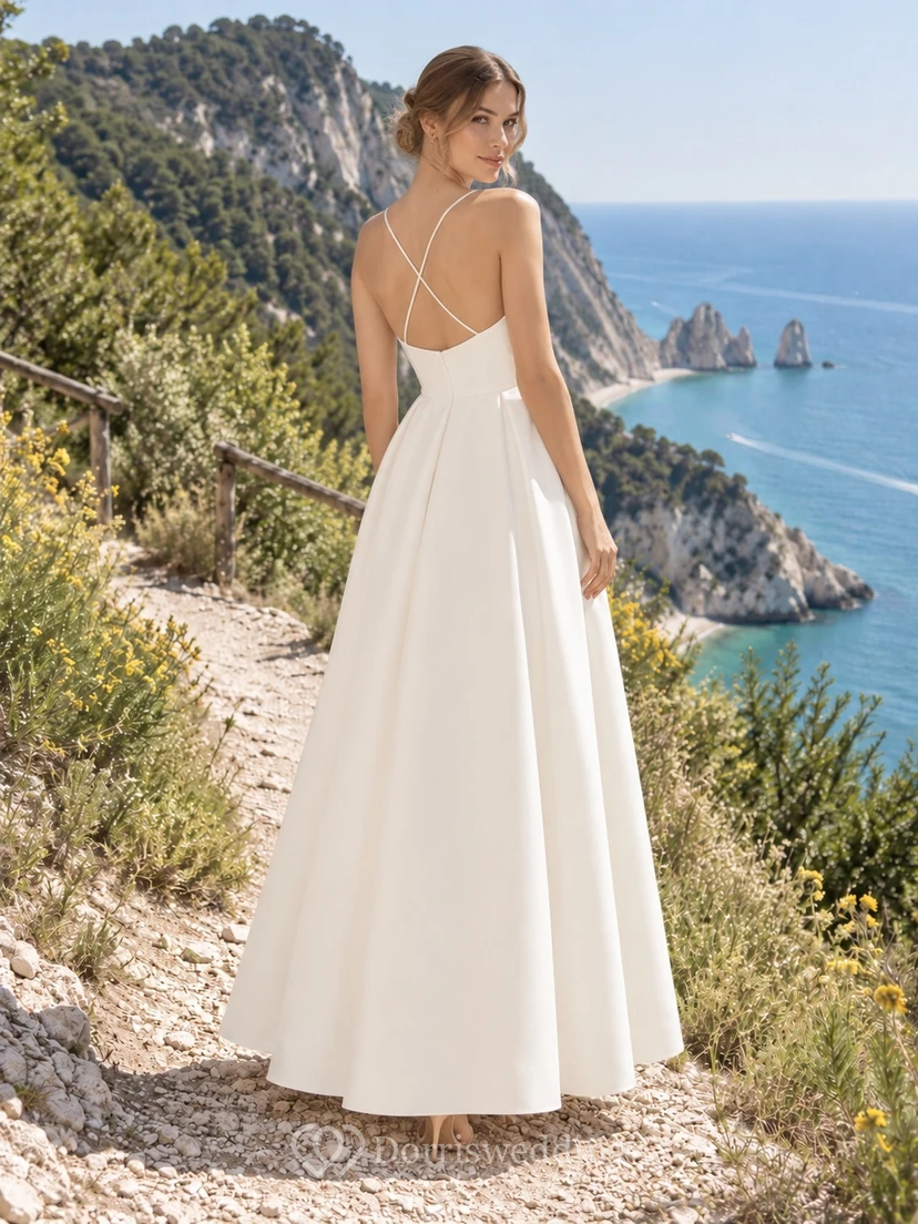 Vestido de novia sencillo de popelina de algodón, sin mangas, con escote redondo y corte en A, largo hasta los tobillos. view 2