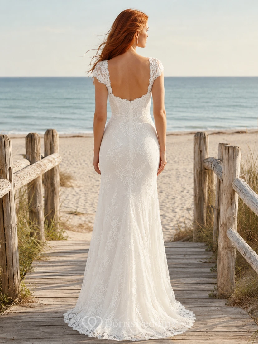 Vestido de novia de encaje ajustado con escote cuadrado y mangas cortas, ideal para la playa. view 2