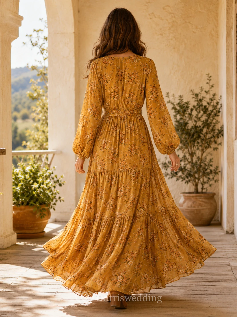 Vestido de gasa bohemio largo hasta el suelo con escote en V y manga larga, color Golden Prairie Daffodil. view 2