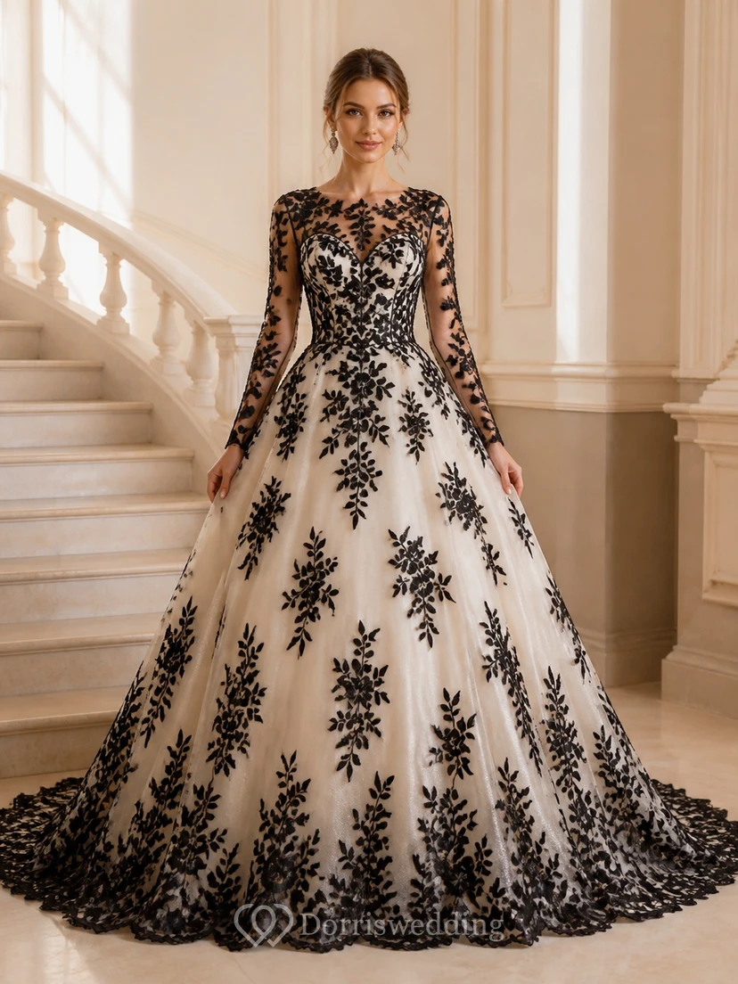 Vestido de gala negro de lujo con mangas largas y apliques en contraste.