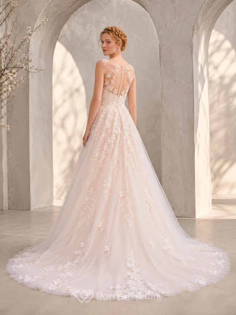 Robe de mariée de style chapelle, bustier cœur sans manches, tulle fleuri, coupe trapèze, décolleté en V profond, style A. view 2