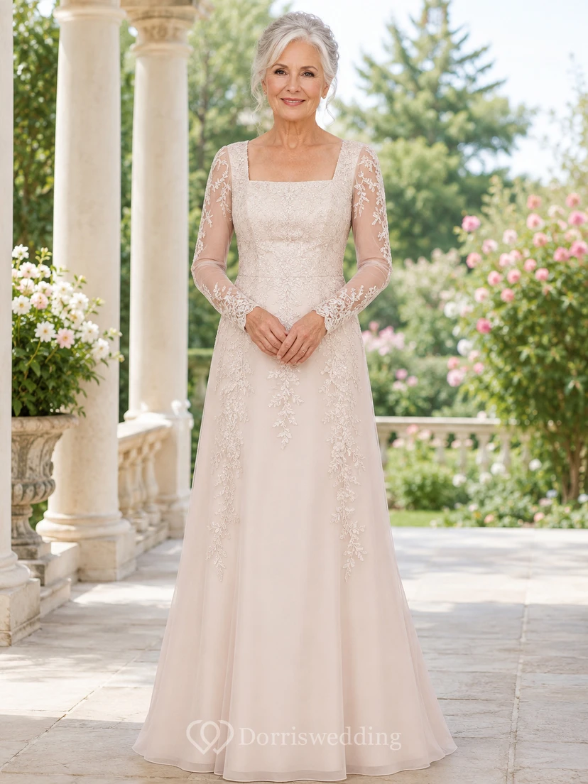 Robe de mariée longue trapèze à col carré et manches illusion en dentelle, style sobre, pour mariées plus âgées view 2