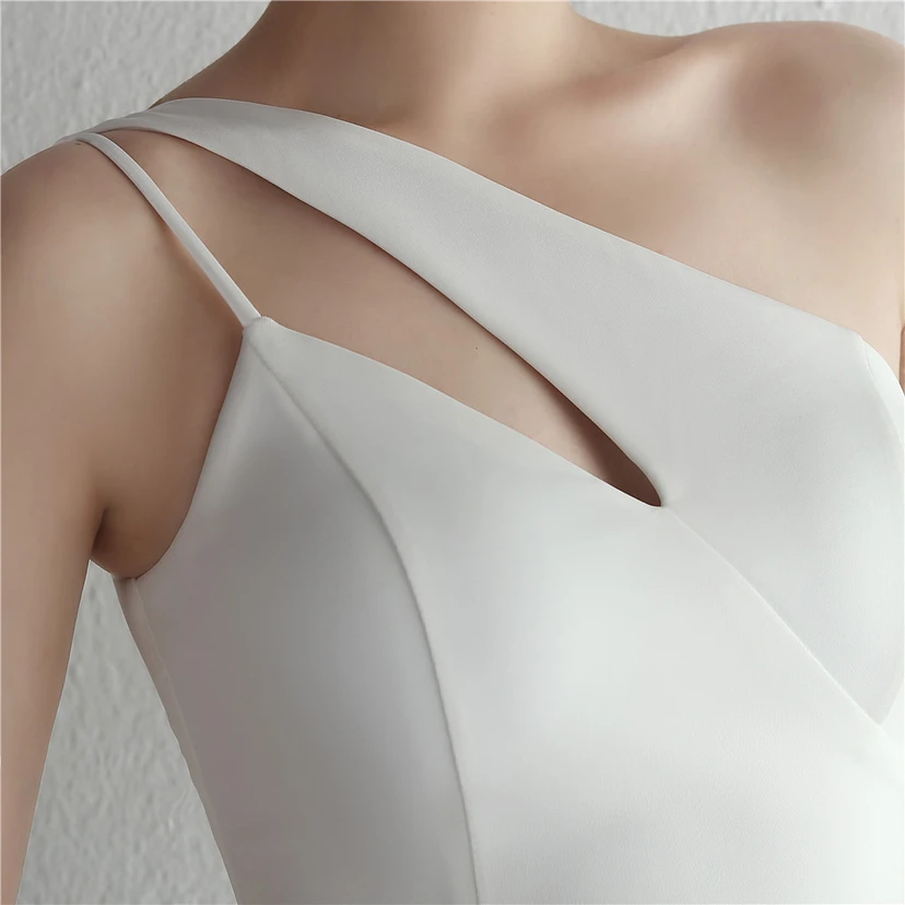 Satin-Kleid, schmal geschnitten, schulterfrei, lang, für festliche Anlässe wie Dinnerpartys, Hochzeiten oder Ausstellungen von Automodellen view 28