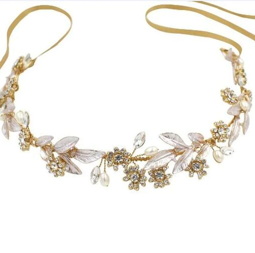 Diademas de novia elegantes y brillantes con pedrería view 3