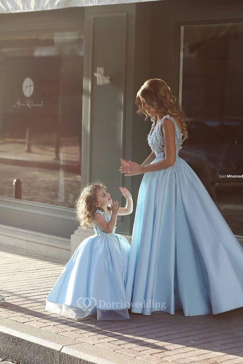 Newest Flowers Straps A-line Mother and Daughter Prom Dress Ball Gown view 2