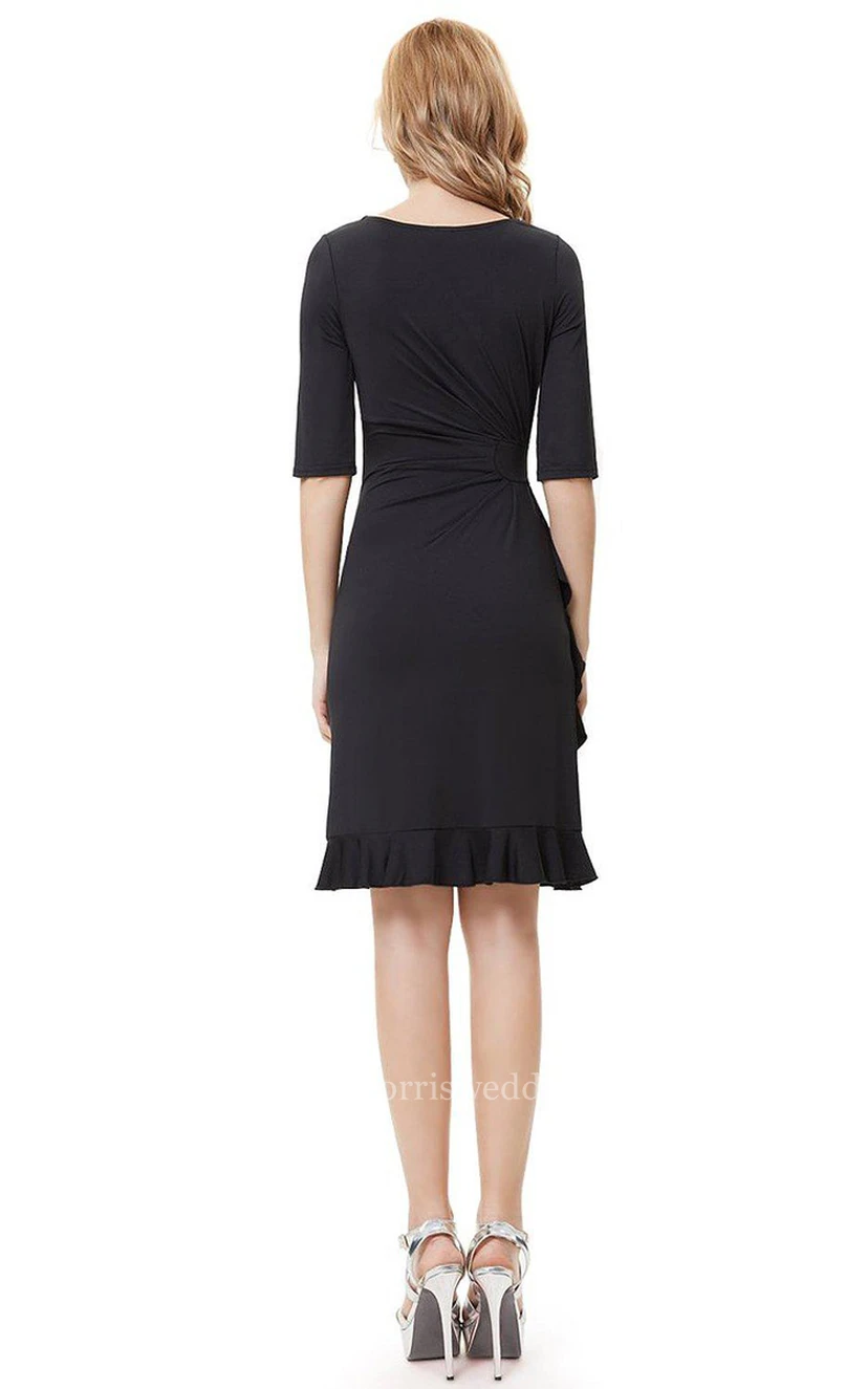 Einzigartiges, knielanges Kleid mit halben Ärmeln und Rüschen view 2