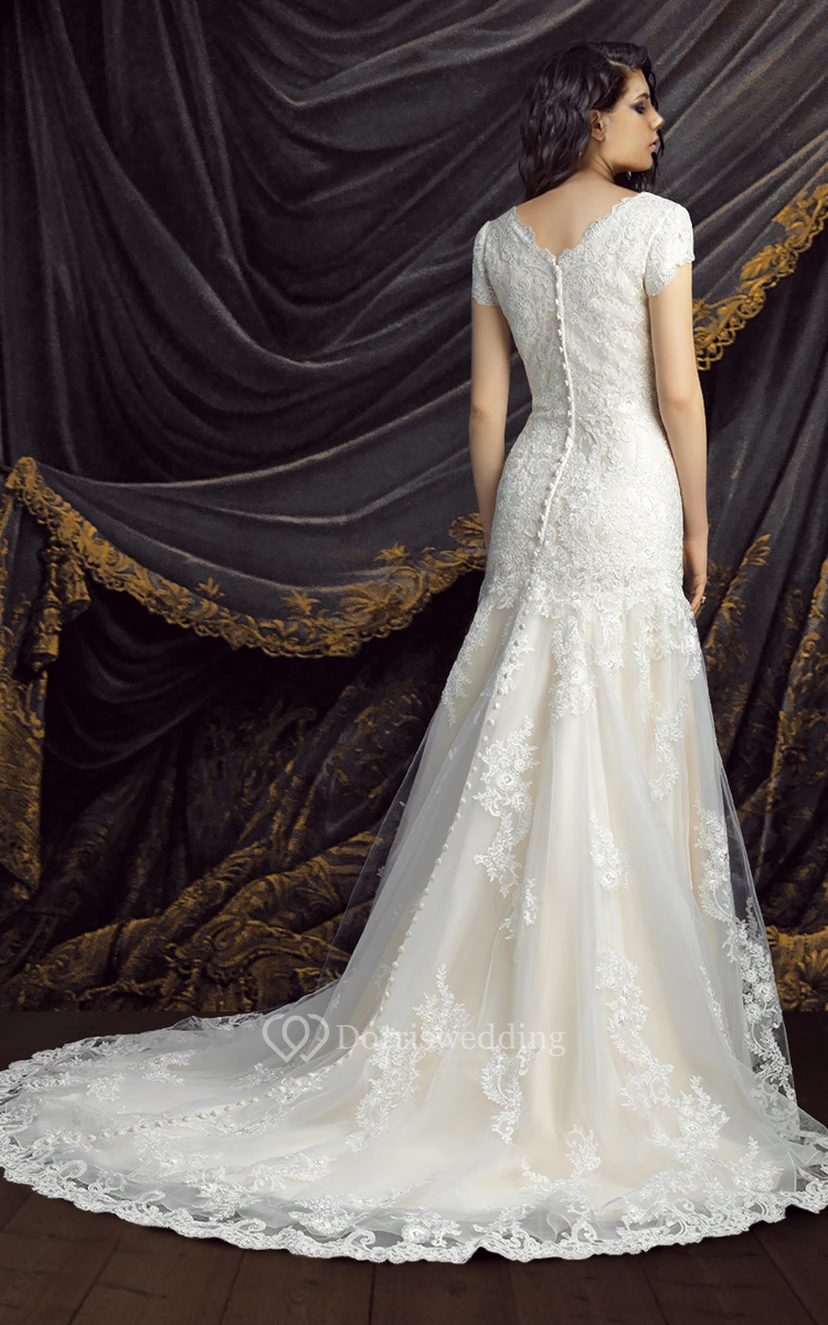 Vestido de novia de corte A con encaje y mangas cortas view 2