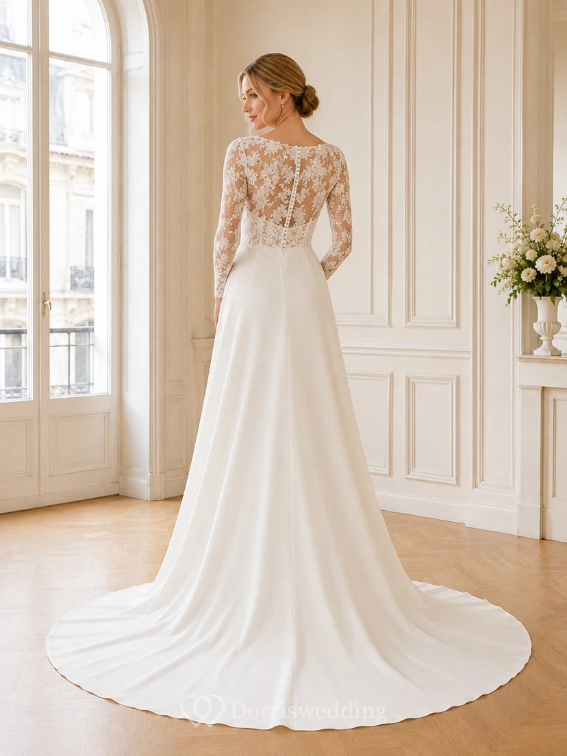 Robe de mariée en satin, coupe trapèze, col carré, manches longues illusion en dentelle, manches en dentelle, style chapelle view 2