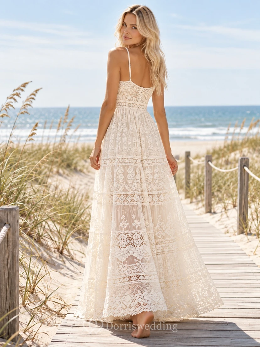 Robe longue bohème à bretelles spaghetti et col rond en dentelle ajourée view 2