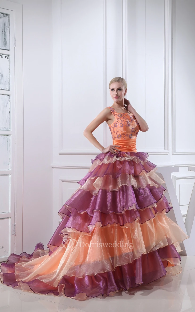 Mute-Color Square-Neck Tiers and Ball-Gown With Appliques view 3