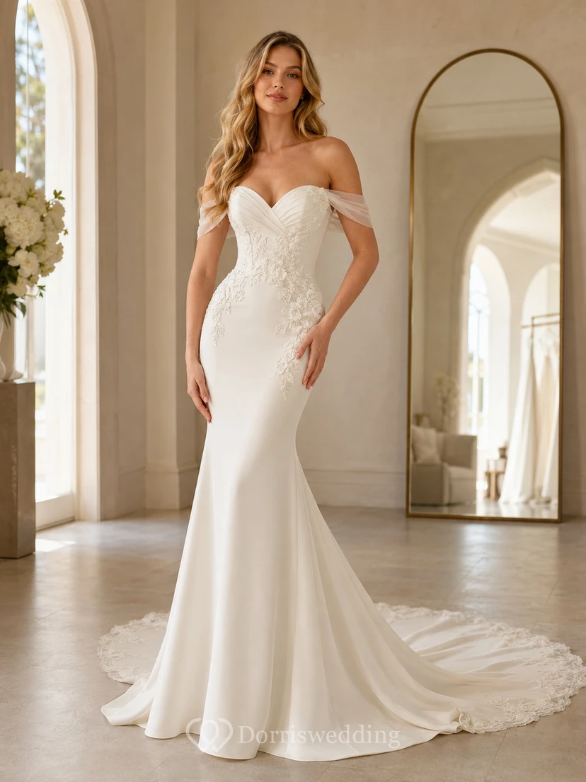 Robe de mariée sirène romantique en dentelle à épaules dénudées et traîne chapelle pour un mariage champêtre