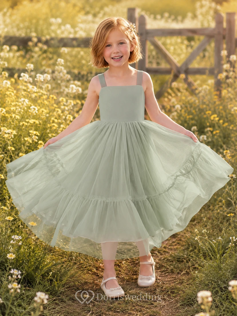Salbeigrünes, eckiges Spaghettiträger-Tüllkleid in Teelänge mit A-Linien-Schnitt für Blumenmädchen bei Gartenhochzeiten