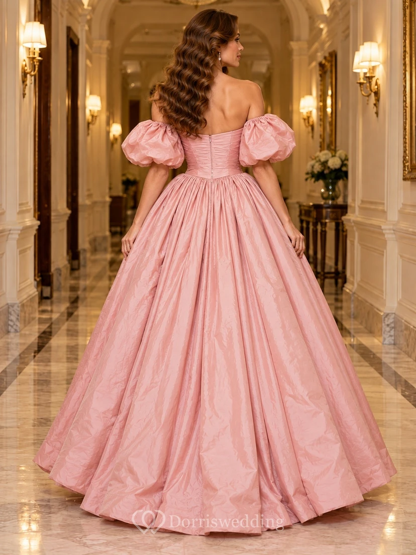 Robe de soirée en taffetas rose perle, épaules dénudées et manches bouffantes, années 1980 view 2