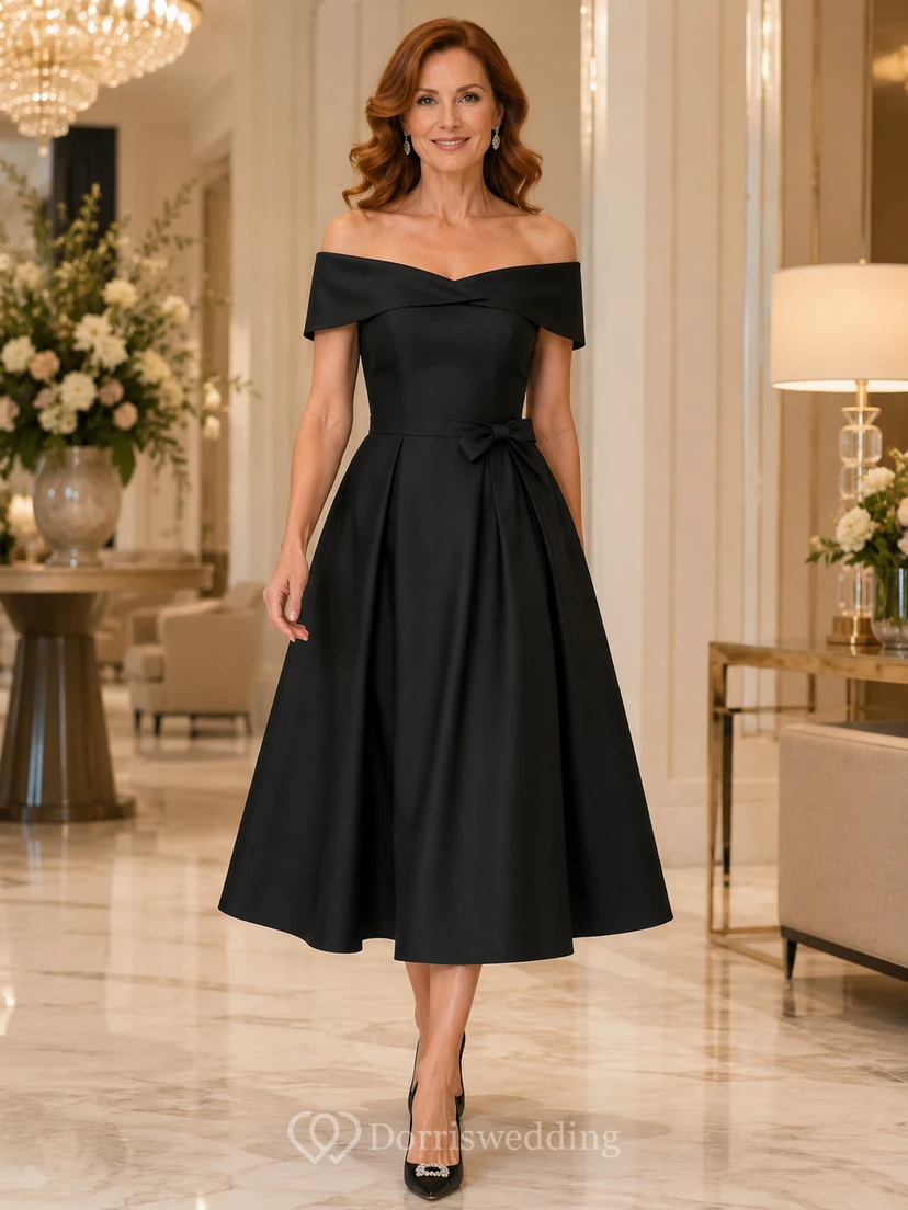 Vestido de recepción elegante vintage de satén negro hasta la rodilla con hombros descubiertos y corte en A para la madre.