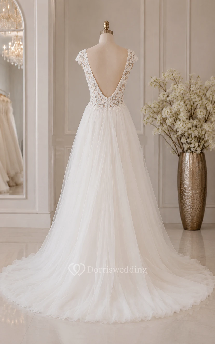 Robe de mariée blanche en dentelle, coupe trapèze, col V et fente sur le devant view 8