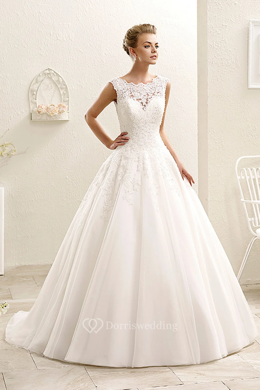 Lace Ball Gown Wedding Dress Illusion Neckline Sleeveless Princess Bridal Gown with Tulle Skirt