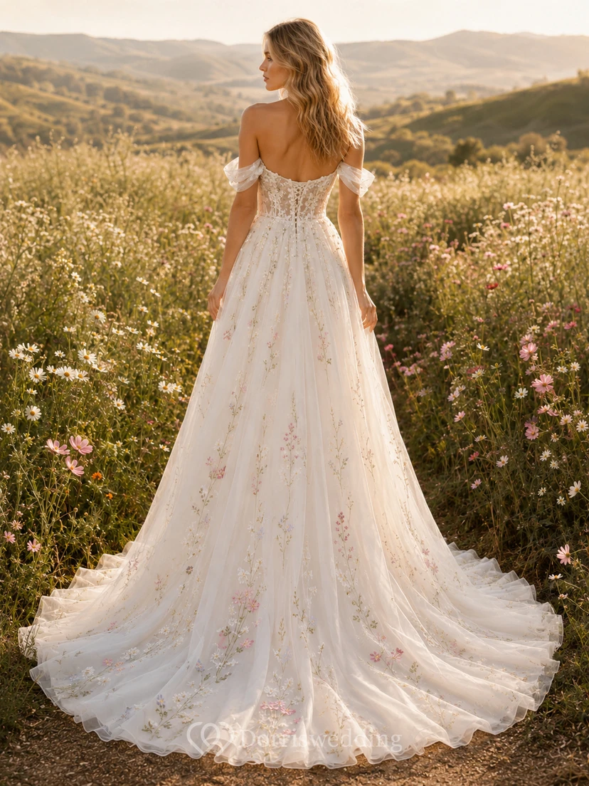 Robe de mariée trapèze à épaules dénudées et imprimé floral champêtre view 2