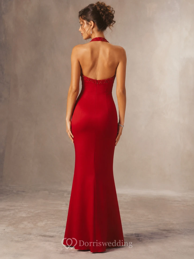 Vestido de noche de encaje estilo sirena con escote halter, sin mangas y largo hasta el suelo. view 2
