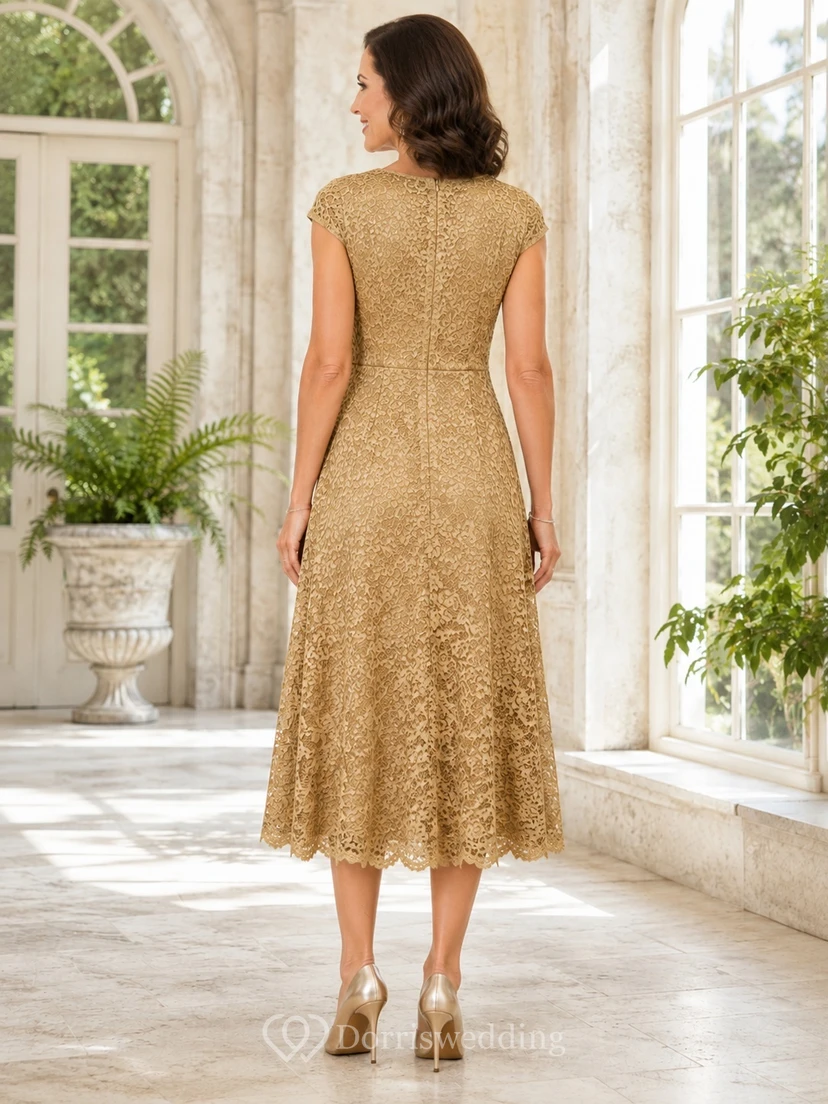 Elegantes, schlichtes Abendkleid mit goldenem Schmuckkragen, kurzen Ärmeln und Spitze in A-Linie und Teelänge view 2